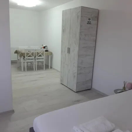 아파트 Casa Silvia